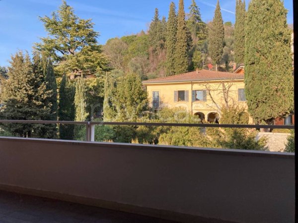 appartamento in vendita a Verona in zona Valdonega