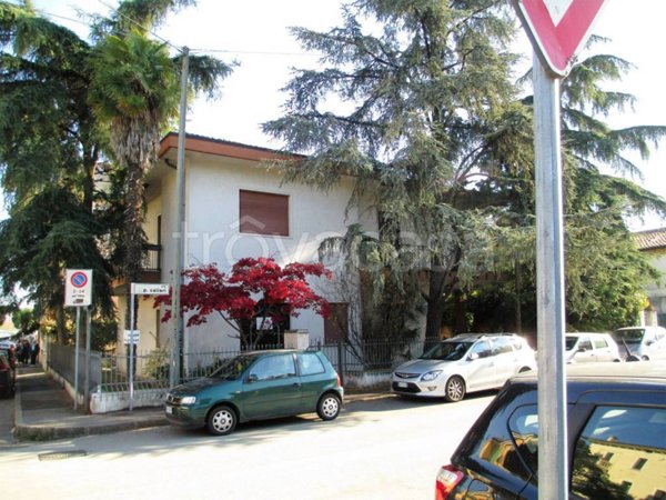 casa indipendente in vendita a Verona in zona Borgo Venezia / Borgo Trieste