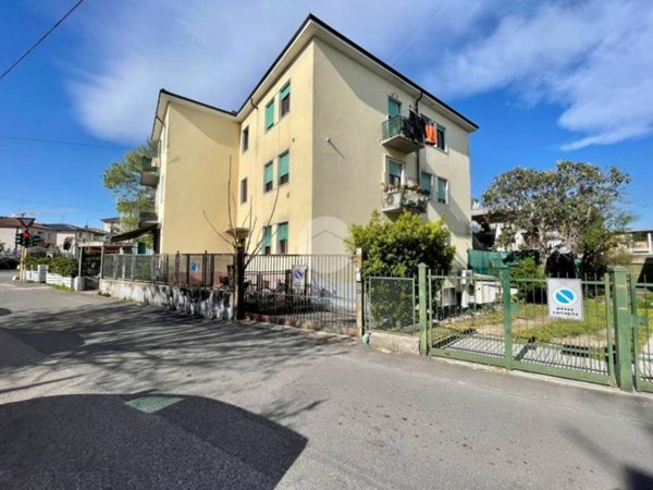 appartamento in vendita a Verona in zona Cadidavid