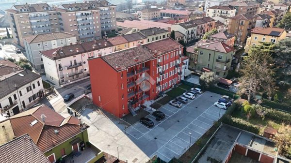 ufficio in vendita a Verona in zona Borgo Venezia / Borgo Trieste