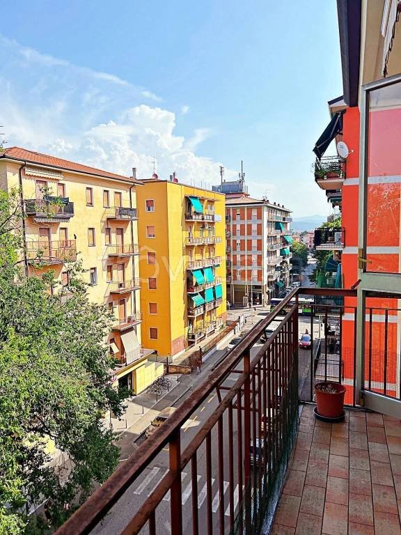 appartamento in vendita a Verona in zona Golosine