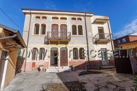 casa indipendente in vendita a Verona in zona Quinzano
