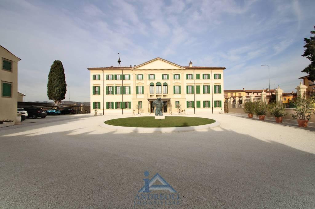 casa indipendente in vendita a Verona in zona Borgo Trento