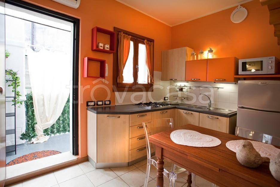 appartamento in vendita a Verona in zona Veronetta