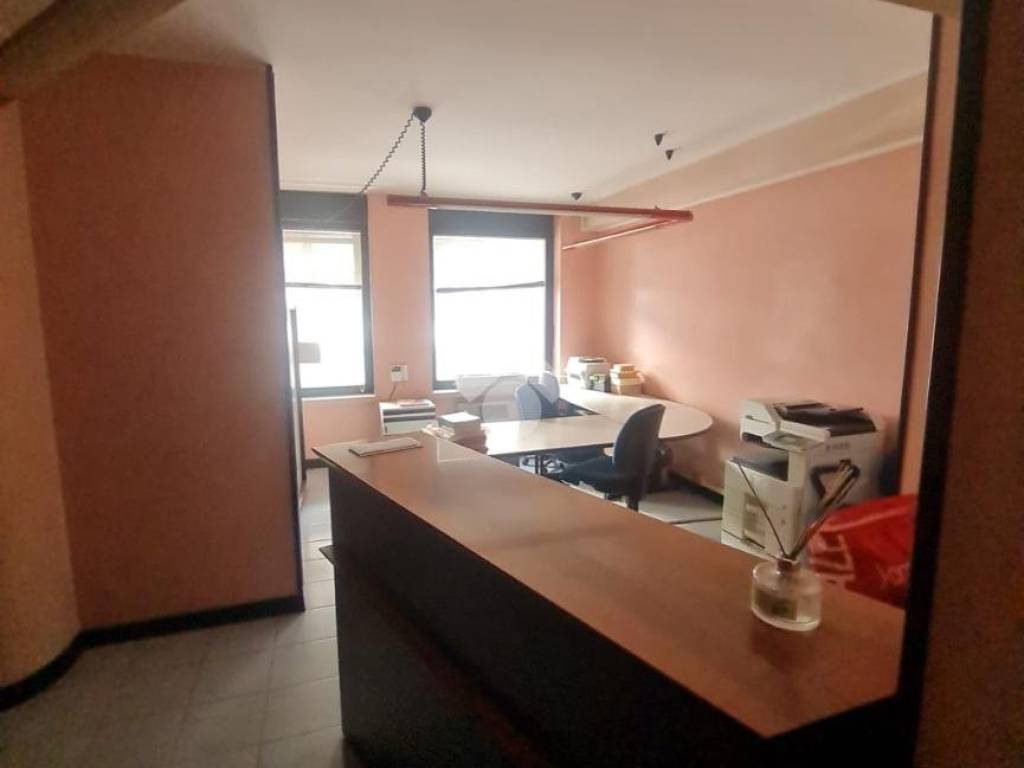 ufficio in vendita a Verona in zona Borgo Milano
