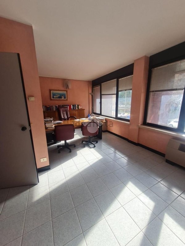ufficio in vendita a Verona