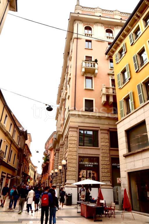 appartamento in vendita a Verona in zona Centro Storico