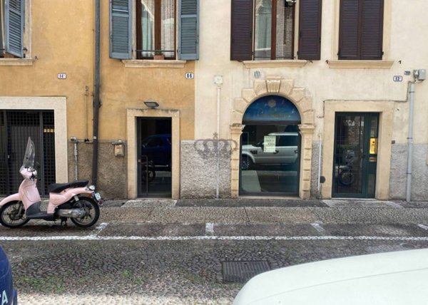 negozio in vendita a Verona in zona Centro Storico