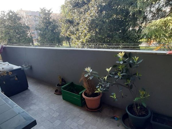 intera palazzina in vendita a Verona in zona Golosine