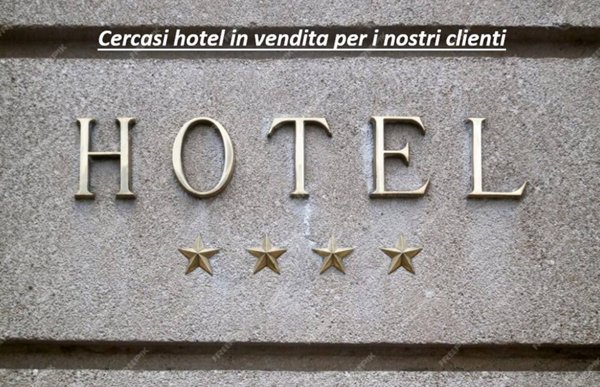 negozio in vendita a Verona in zona Centro Storico
