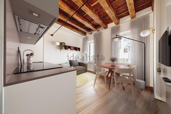 appartamento in vendita a Verona in zona Centro Storico