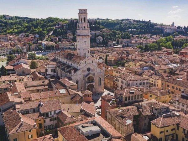 appartamento in vendita a Verona in zona Centro Storico