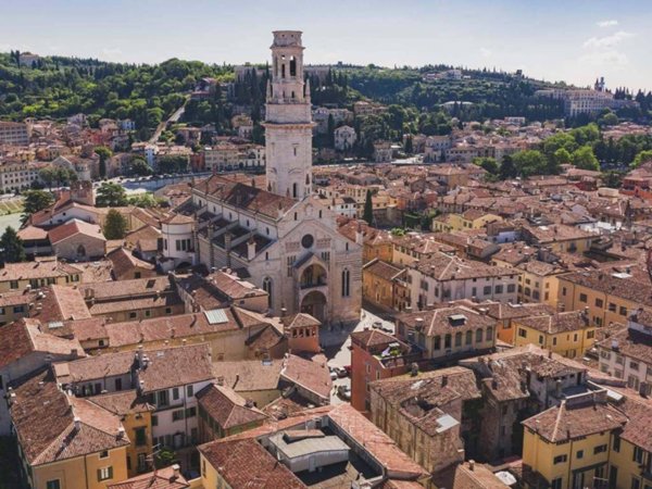 appartamento in vendita a Verona in zona Centro Storico