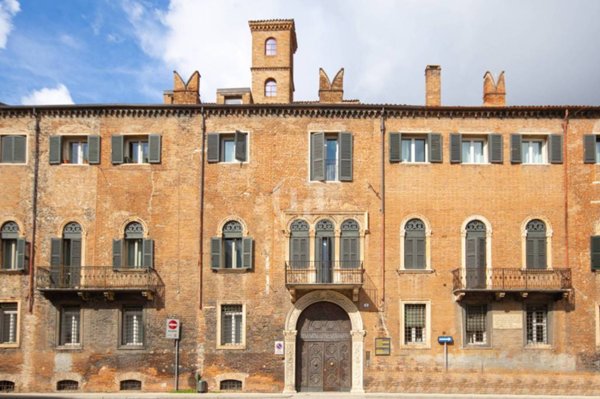 appartamento in vendita a Verona in zona Centro Storico