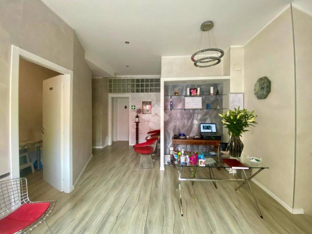 negozio in vendita a Verona in zona Borgo Milano
