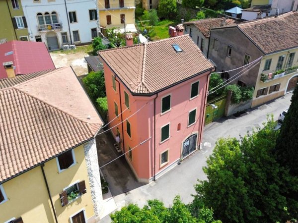esavano in vendita a Verona in zona Avesa