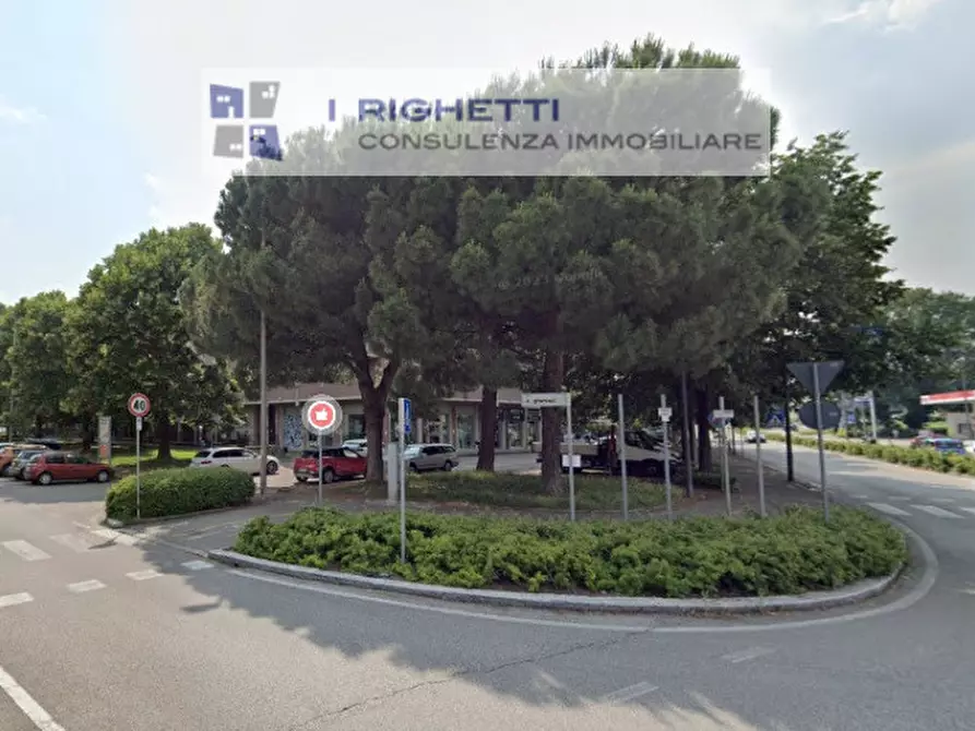 negozio in vendita a Verona in zona Borgo Milano