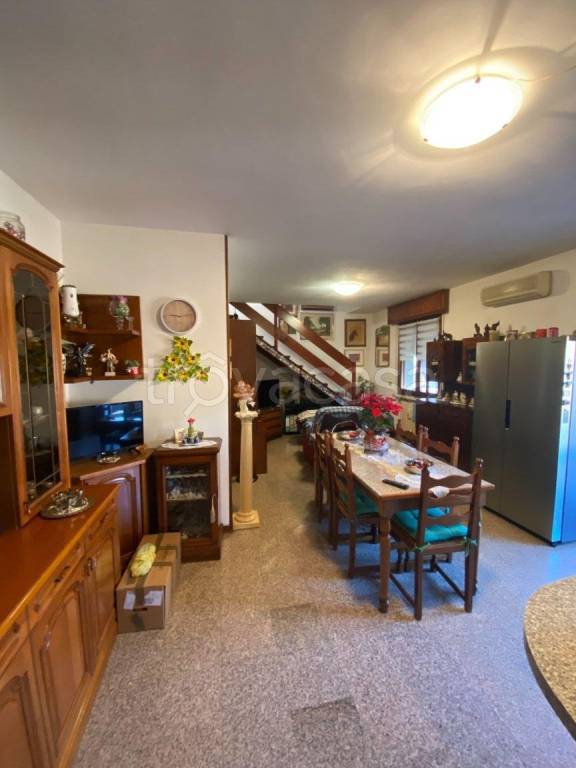 appartamento in vendita a Verona in zona Borgo Roma