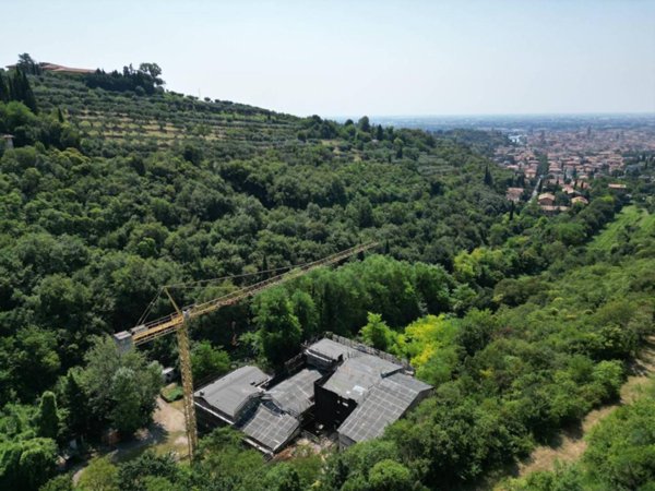 terreno edificabile in vendita a Verona in zona Valdonega