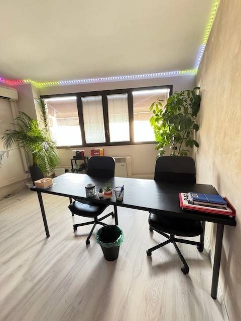 ufficio in vendita a Verona in zona Quinzano