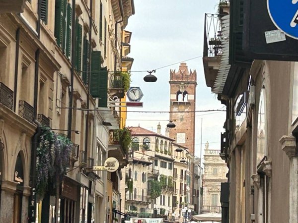 appartamento in vendita a Verona in zona Centro Storico
