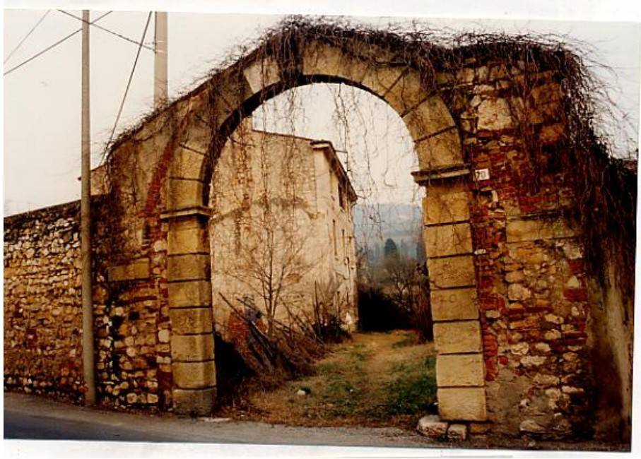 casa indipendente in vendita a Verona