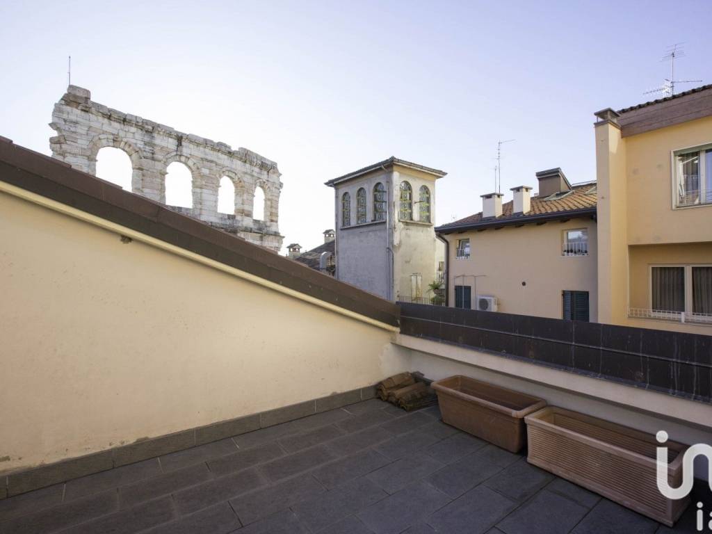 appartamento in vendita a Verona in zona Centro Storico