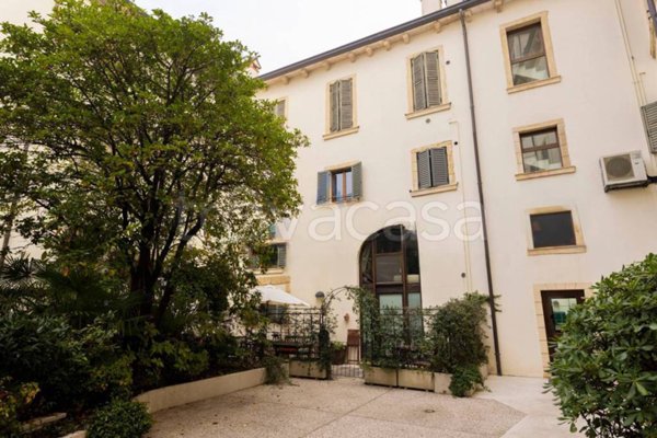 appartamento in vendita a Verona in zona Veronetta
