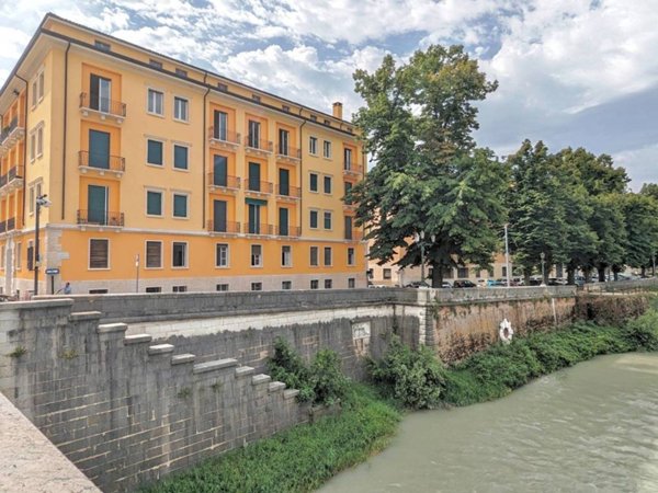 appartamento in vendita a Verona in zona Centro Storico