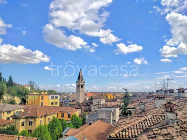 appartamento in vendita a Verona in zona Veronetta