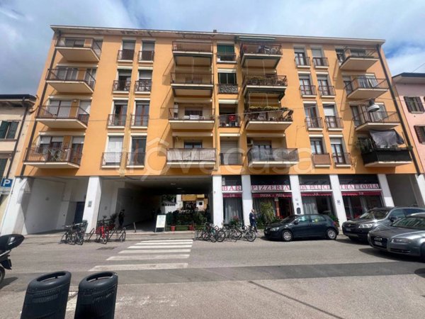 appartamento in vendita a Verona in zona Veronetta