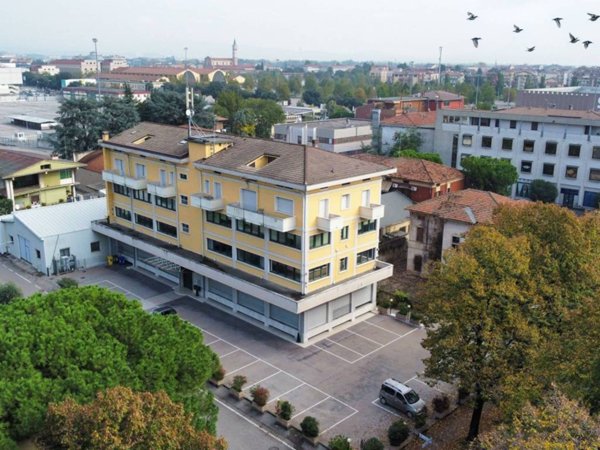 intera palazzina in vendita a Verona in zona Golosine