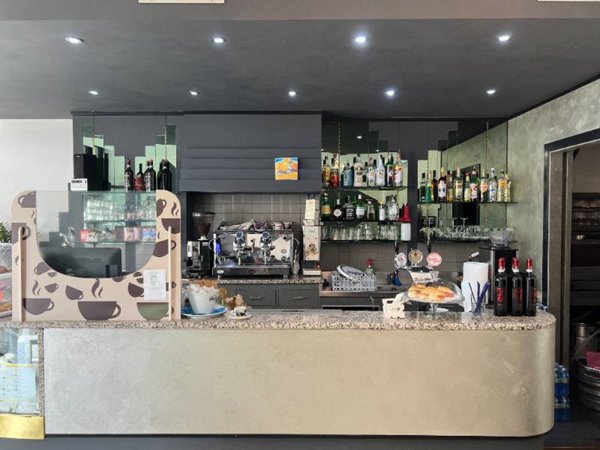 negozio in vendita a Verona in zona Borgo Milano