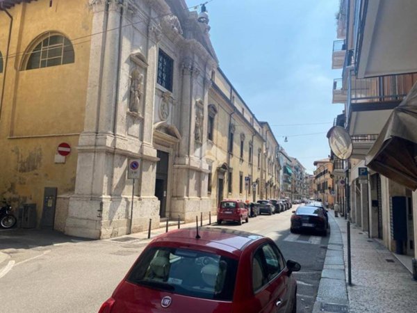 negozio in vendita a Verona