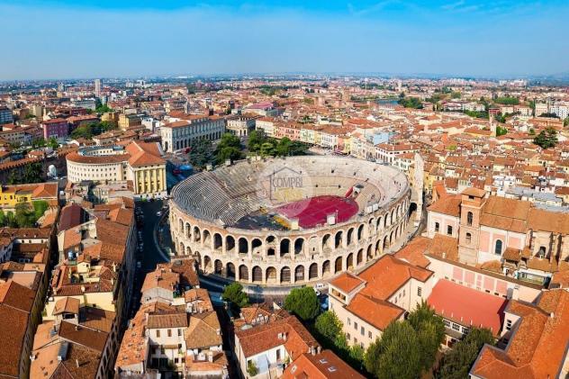 appartamento in vendita a Verona in zona Centro Storico
