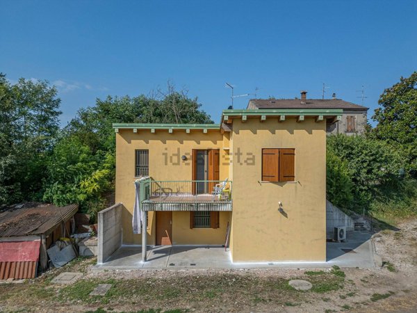 casa indipendente in vendita a Verona