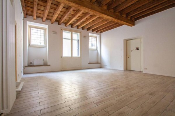 appartamento in vendita a Verona in zona Centro Storico