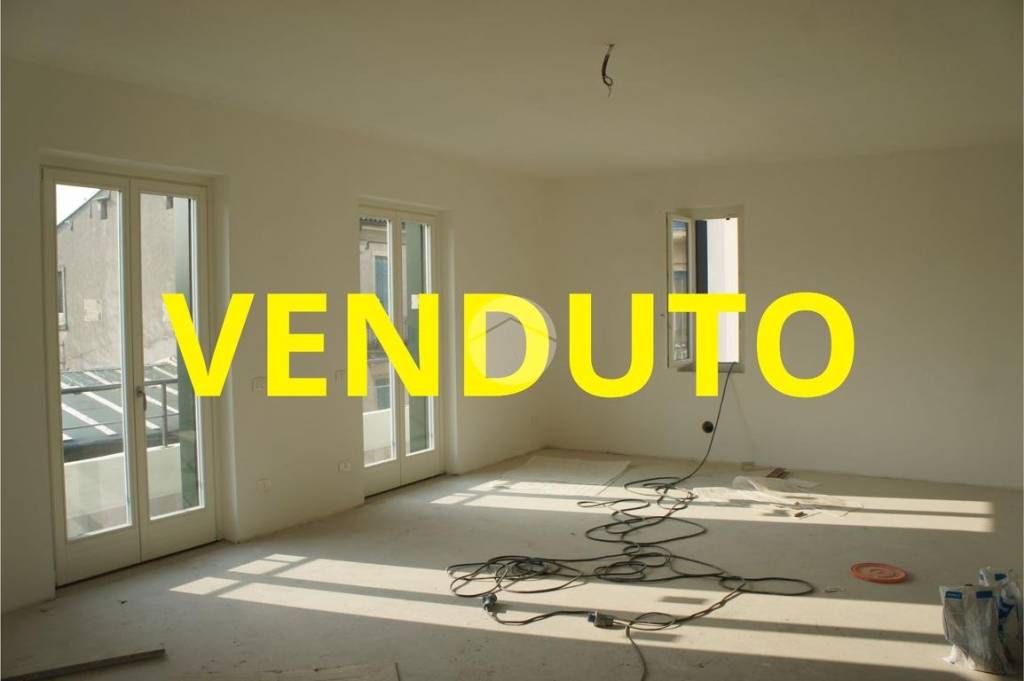 appartamento in vendita a Verona in zona Centro Storico