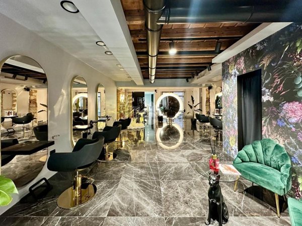 negozio in vendita a Verona in zona Centro Storico