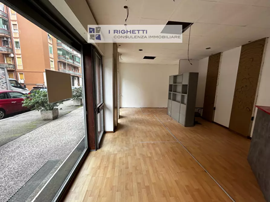 negozio in vendita a Verona in zona Saval