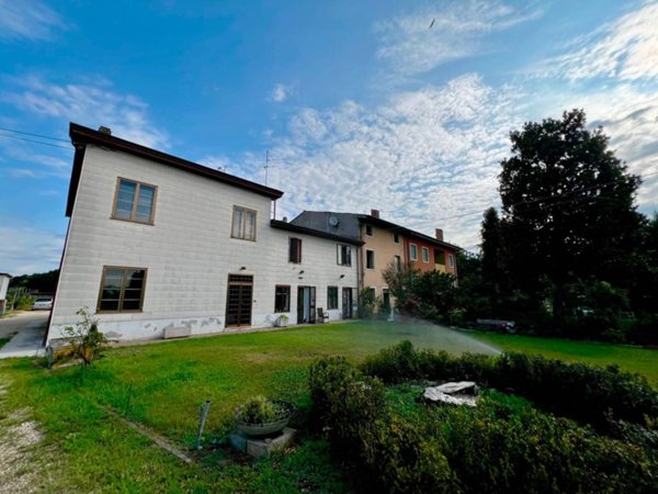 casa indipendente in vendita a Verona in zona San Massimo all'Adige