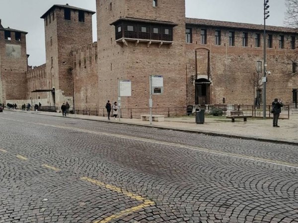 appartamento in vendita a Verona in zona Centro Storico