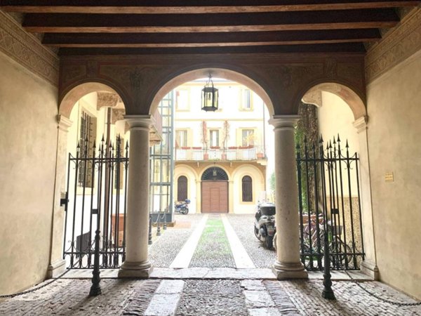 appartamento in vendita a Verona in zona Centro Storico