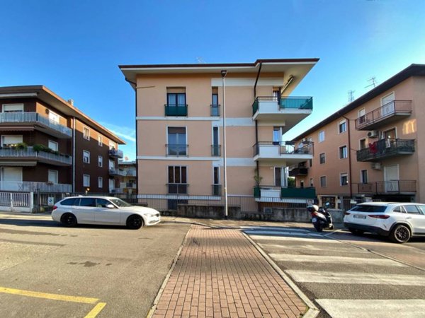 appartamento in vendita a Verona in zona Borgo Roma