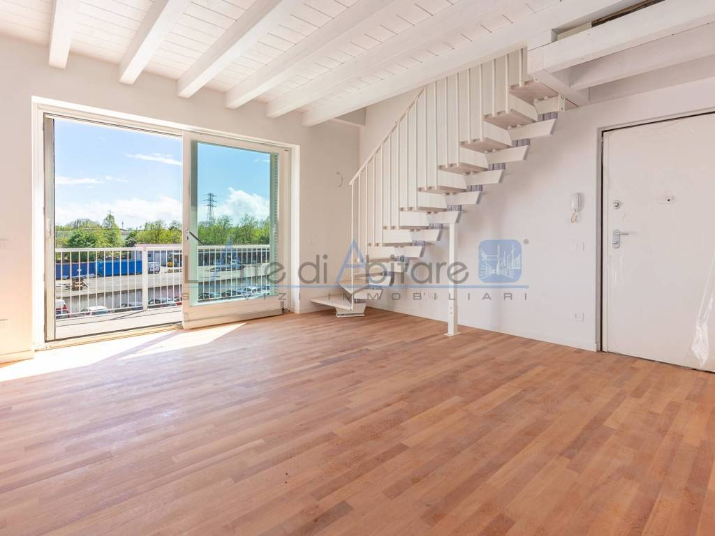appartamento in vendita a Verona in zona Santa Lucia