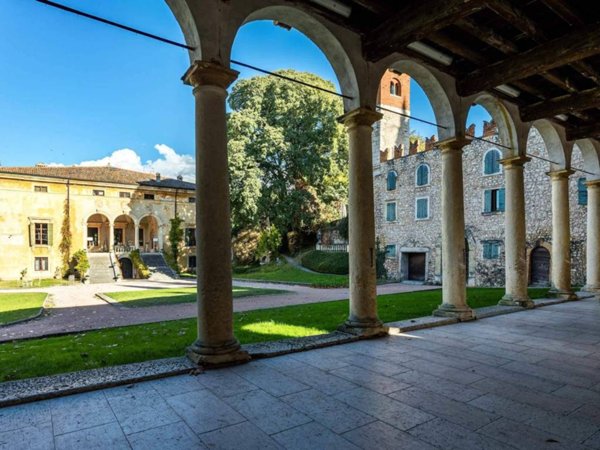 casa indipendente in vendita a Verona in zona Quinto di Valpantena