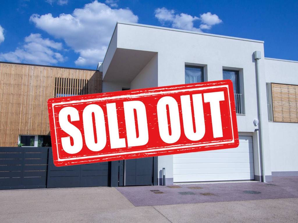 casa indipendente in vendita a Verona in zona Quinzano