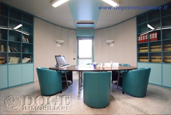 ufficio in vendita a Verona in zona Cittadella