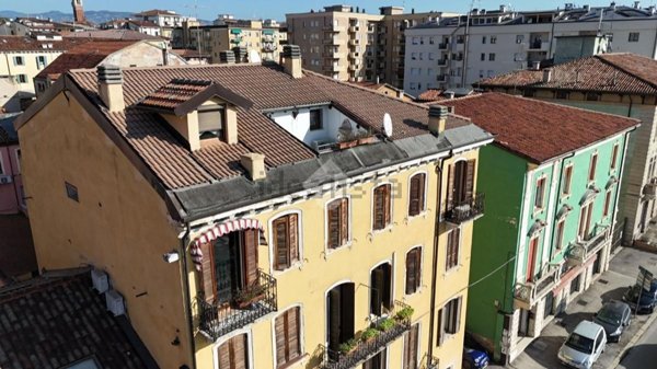 appartamento in vendita a Verona in zona Borgo Venezia / Borgo Trieste