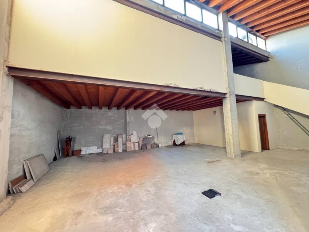 casa indipendente in vendita a Verona